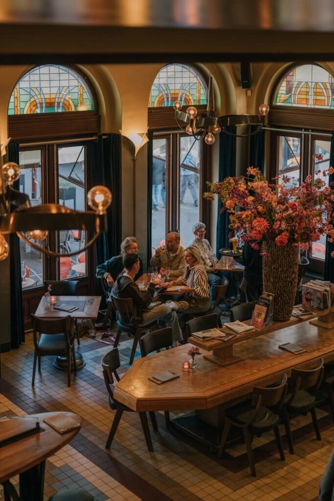Central grand café